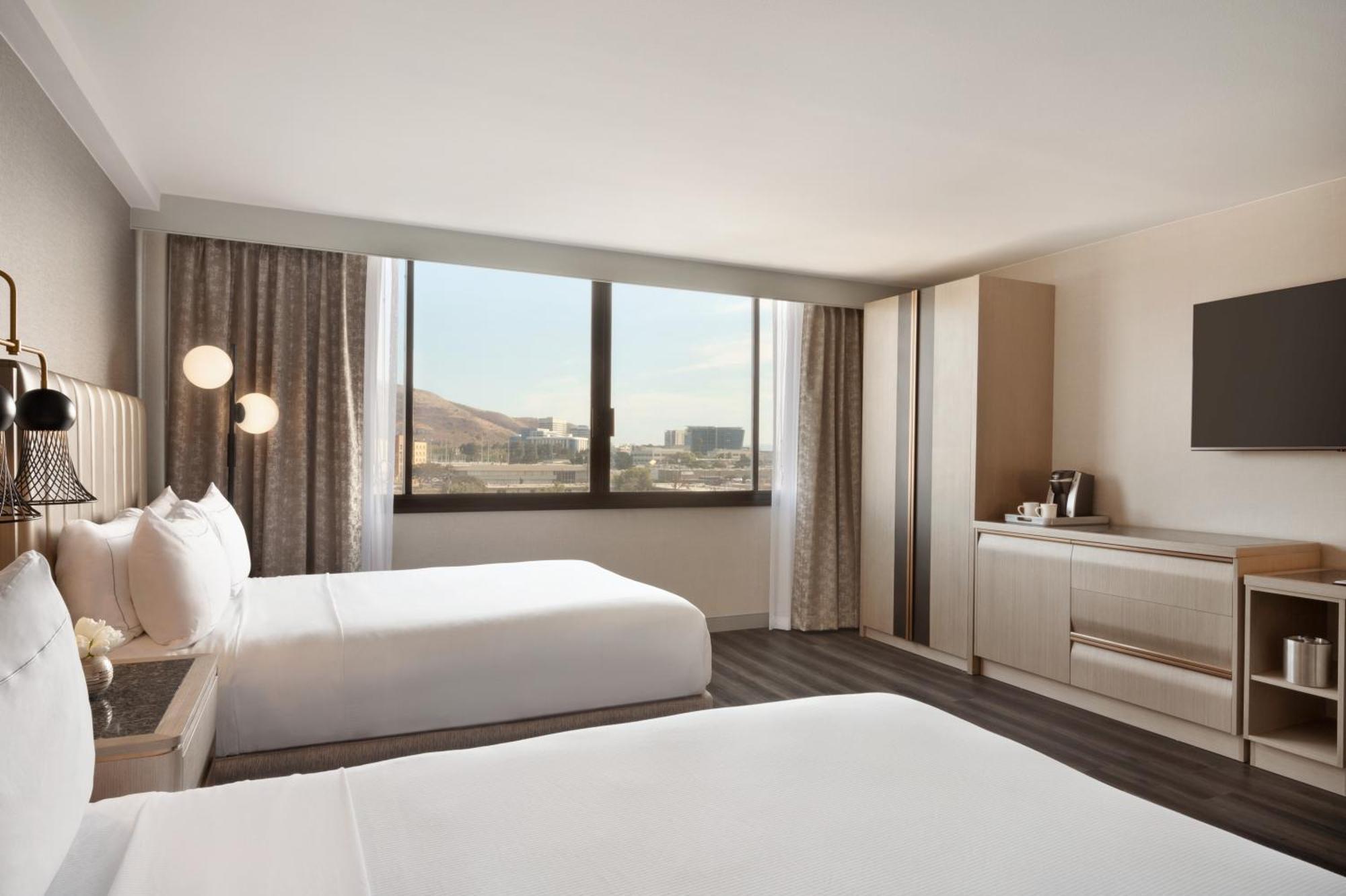 Отель Doubletree By Hilton San Francisco South Airport Blvd Юг Сан Франциско Экстерьер фото